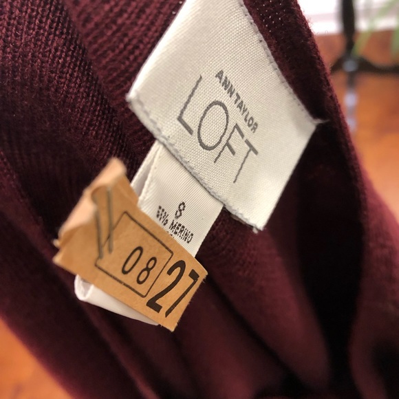 Ann Taylor LOFT Wool Cashmere Burgundy Blend V-Neck Sweater Small - Picture 4 of 6